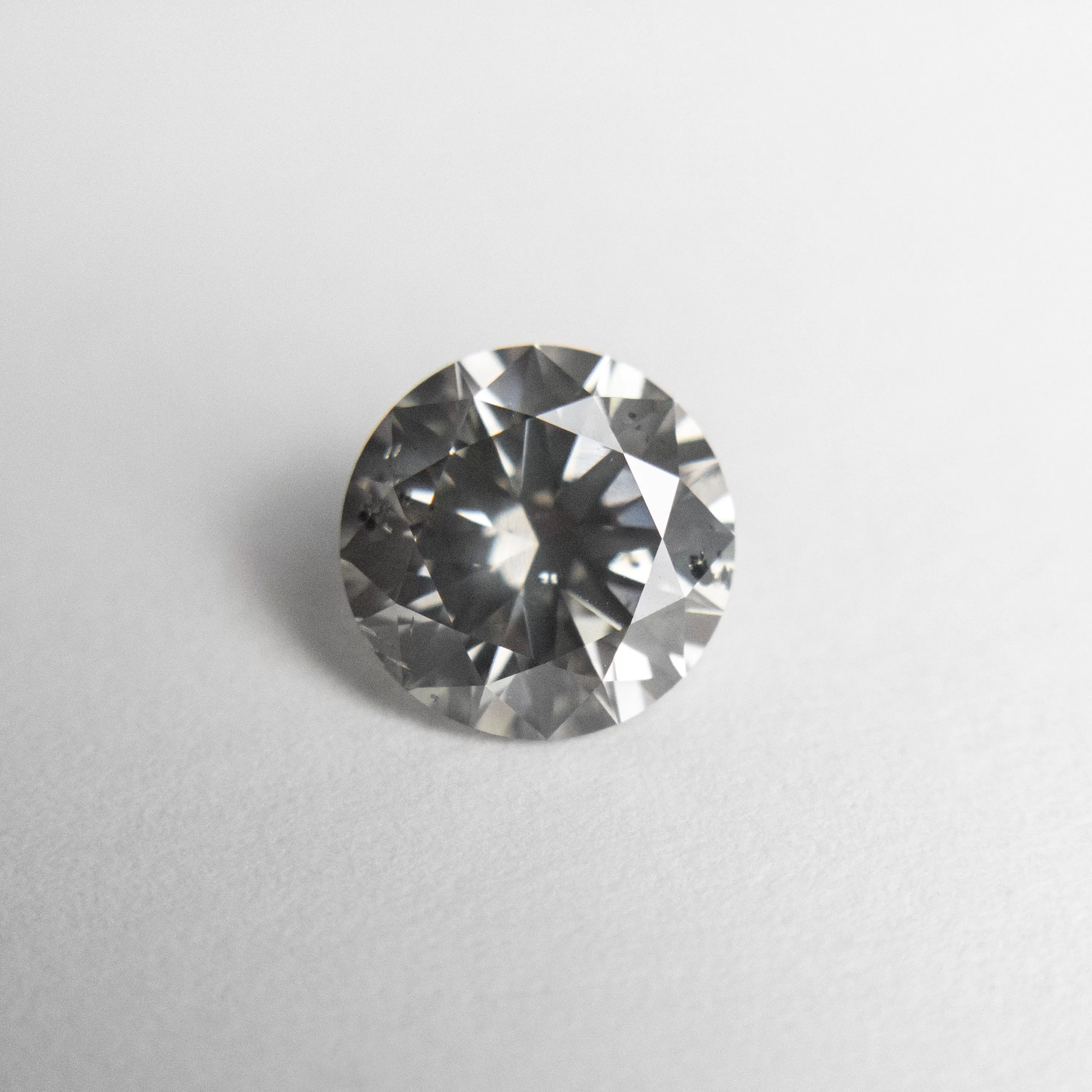 1.06ct 6.53x6.50x3.97mm SI2 Grey Round Brilliant 18462-01