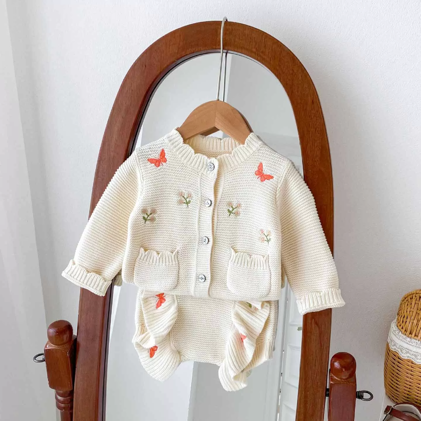 Baby Kid Girls Flower Butterfly Embroidered Sweaters And Shorts Wholesale 23101959